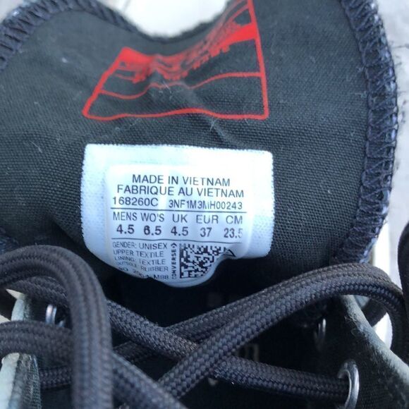 Chuck Taylor high tops - Picture 7 of 7